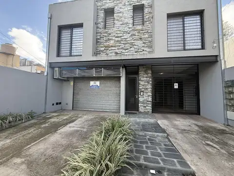 LOCAL | APTO PROFESIONAL | VIDRIERA | PERSIANA AUTOMÁTICA | COCHERA | PUENTE CHAMPAGNAT