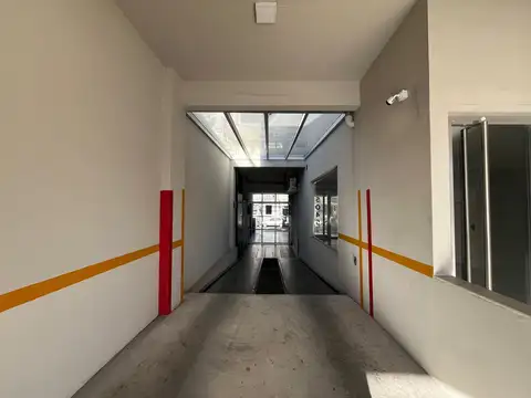 Alquiler de Cochera en el centro de Villa Ballester