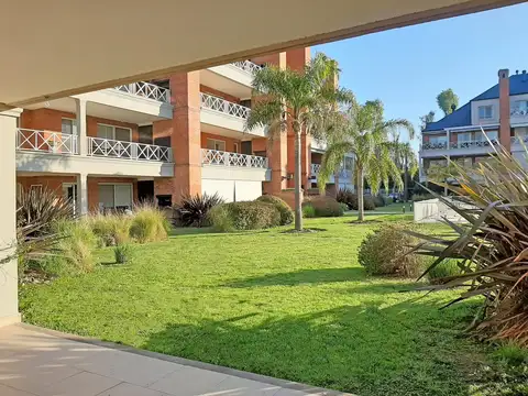 Departamento en Alquiler en Condominio Tortugas I, USD 1.100
