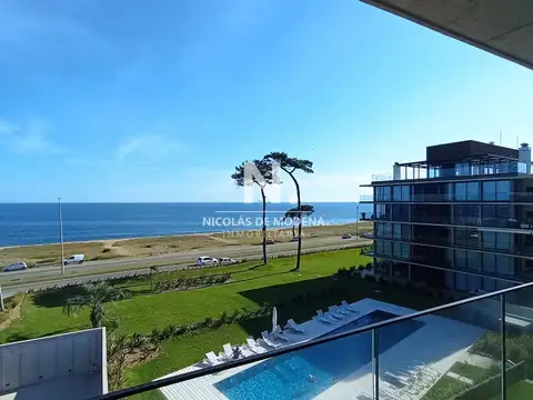 Diseño moderno, hermosas vistas y amplios ambientes definen esta propiedad que espera por tí