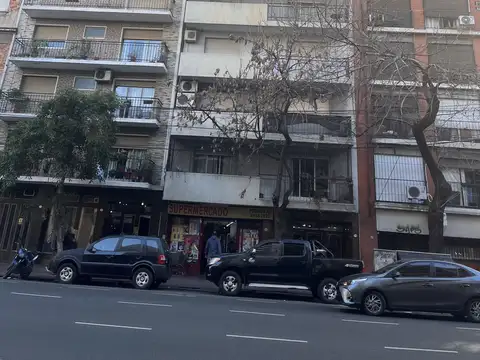 Avenida Díaz Vélez 3700, Piso 1