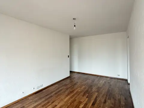 Gral Bme Mitre (A) 300, Piso 10