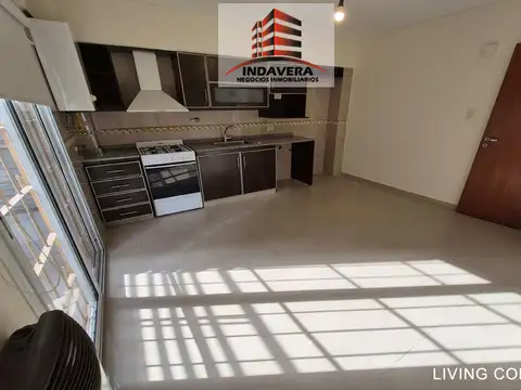 Av Urquiza 4600, Piso 1