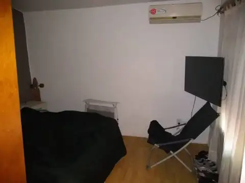 Depto Tipo Casa en Venta 50 años