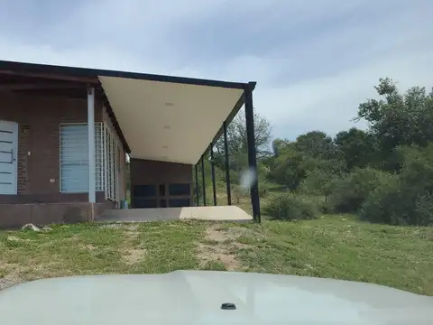 Venta Casa en Cabalango con bajada privada al Rio, 90 m2 cubiertos y 2.000 m2 terreno