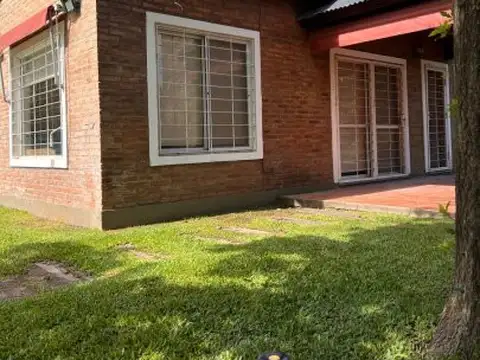 Casa en Alquiler en Roldan, $ 1.100.000