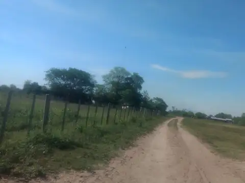 Campo en Venta con Alambrado