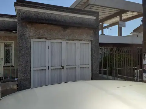 Casa en Venta en Berazategui, USD 95.000