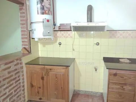Casa en Alquiler con 1 cochera