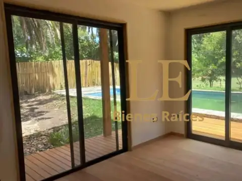 Casa 4 ambientes con 3 baños
