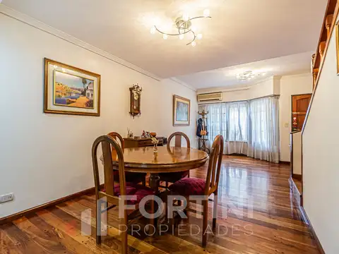 Casa 5 ambientes con 1 baño