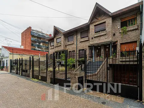 Venta Casa Duplex 4 Ambientes cochera villa ballester