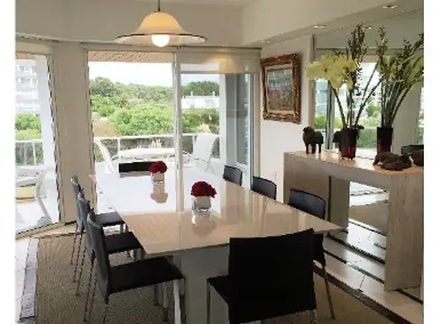 Departamento en Venta de 4 dormitorios