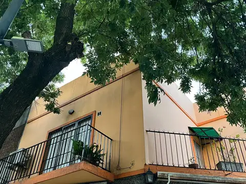 Depto Tipo Casa en Alquiler de 2 ambientes