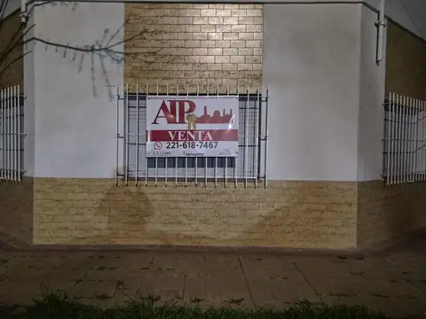 Vendo o permuto casa