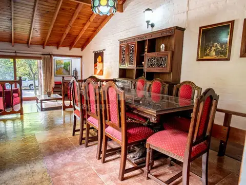 Casa 6 ambientes con 3 baños