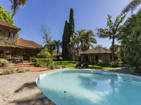 Casa en Venta en City Bell, USD 1.000.000