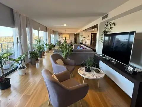 Departamento en Venta con 2 cocheras