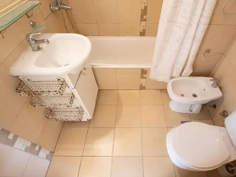 Departamento en Alquiler en Flores Sur, $ 750.000