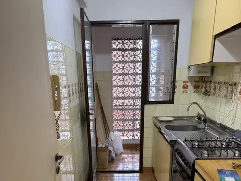 MUY LINDO DEPTO. 2 AMB. CON BALCÓN Y BAULERA