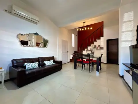Depto Tipo Casa en Venta en Ciudadela, USD 139.000