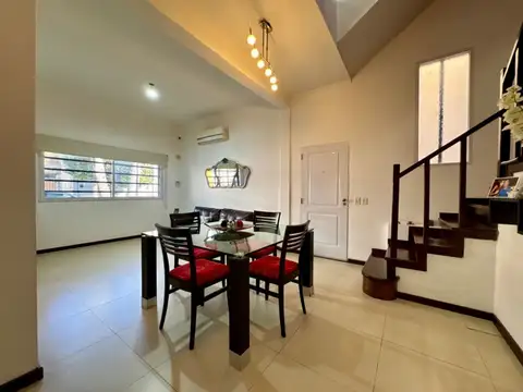 Depto Tipo Casa 4 ambientes con 1 baño