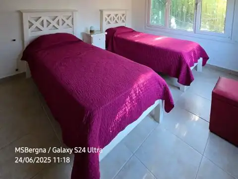Casa en Alquiler Temporal con 1 cochera
