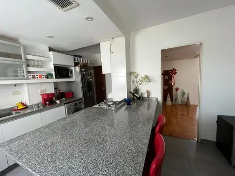 Departamento en Alquiler con 1 cocheras