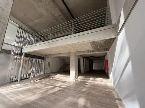 Avenida Rivadavia 2100, Piso PB