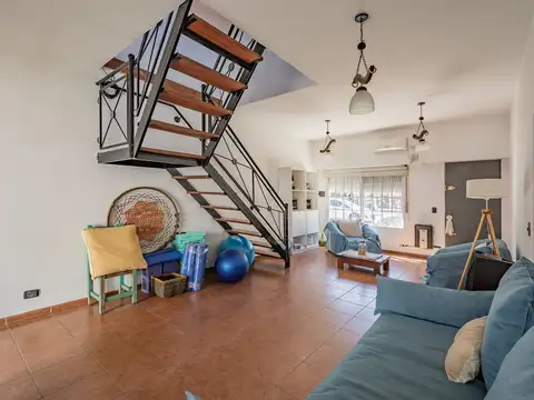 Depto Tipo Casa en Venta de 3 dormitorios