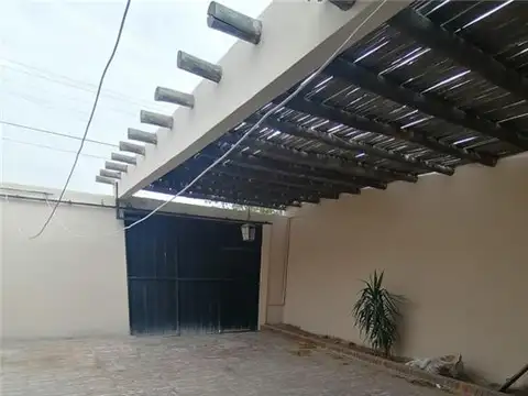 Casa en Alquiler en Rivadavia, $ 900.000