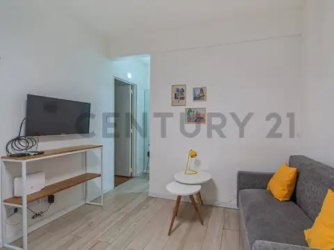 Paraguay 4300, Piso 1