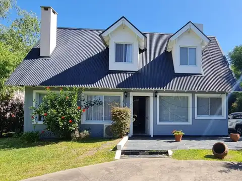 Casa en Alquiler Anual Barrio Cube