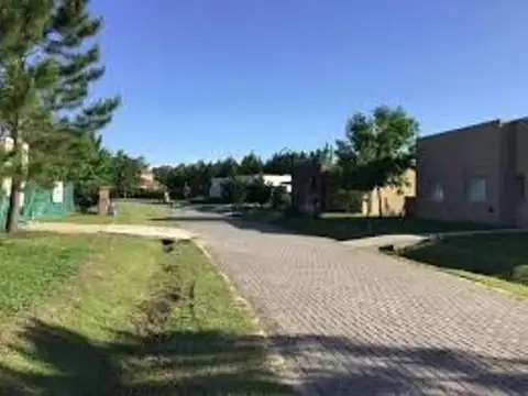 BARRIO CERRADO EL CARDAL 2