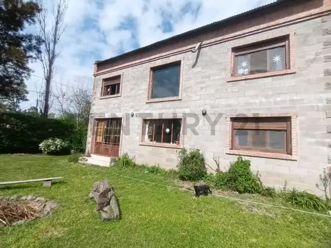 CASA 6 AMBIENTES ALQUILER ANUAL - BARRIO LA BOTA, BENAVÍDEZ