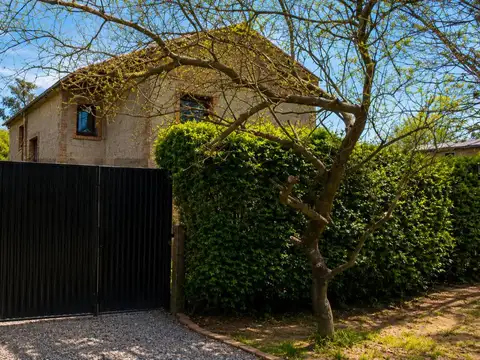 Casa en Alquiler de 4 dormitorios