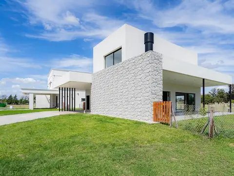 Casa en Venta en Ezeiza, USD 420.000