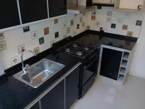 Depto Tipo Casa en Alquiler de 1 dormitorio