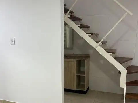 Depto Tipo Casa 3 ambientes con 1 baño