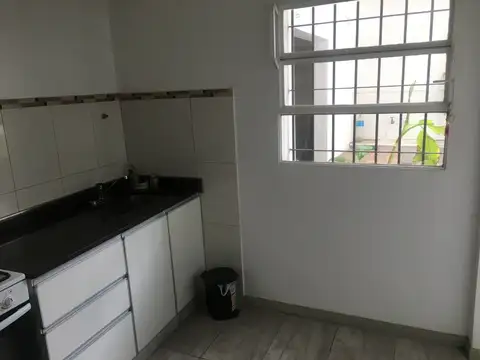 L Silveyra 3700, Piso PB