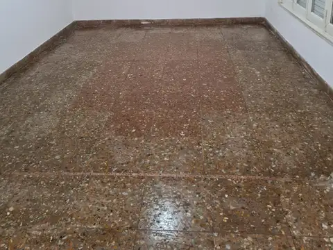 Depto Tipo Casa en Alquiler de 1 dormitorio