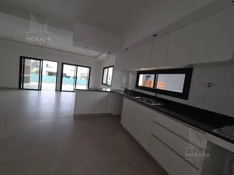 Casa en Venta en Pilar Del Este - Santa Elisa, USD 188.000