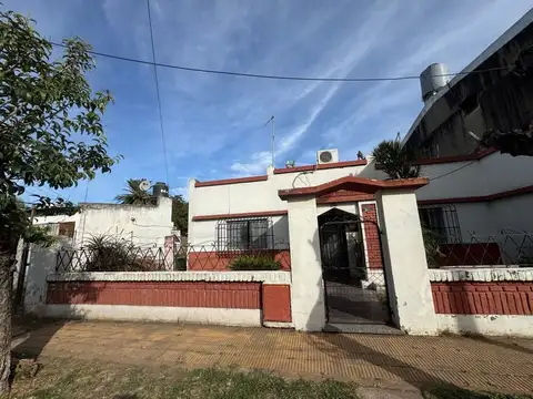 CASA 3 AMBIENTES FLORECIO VARELA