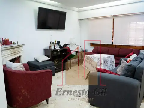 Casa en Venta con 7 cocheras