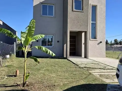 Casa Dúplex  en Venta en Los Cardales, Exaltación de la Cruz, G.B.A. Zona Norte