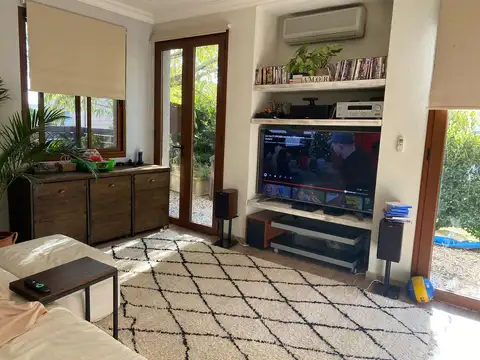 Casa en Alquiler Temporal con 2 cocheras