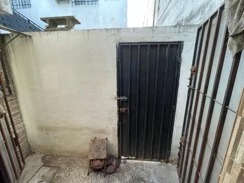 Depto Tipo Casa en Venta 50 años
