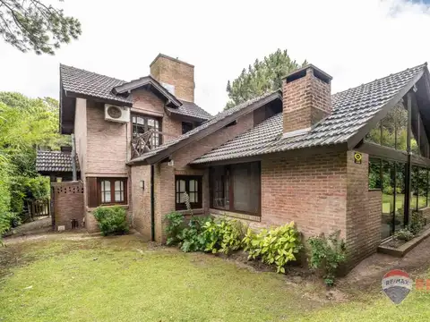 Casa en Venta de 5 dormitorios