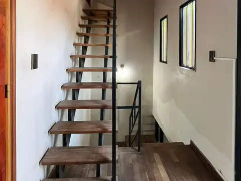 SE VENDE CASA CON QUINCHO Y PILETA-SANTO TOMÉ