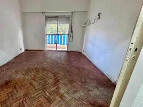 Victor Martínez 1700, Piso 1